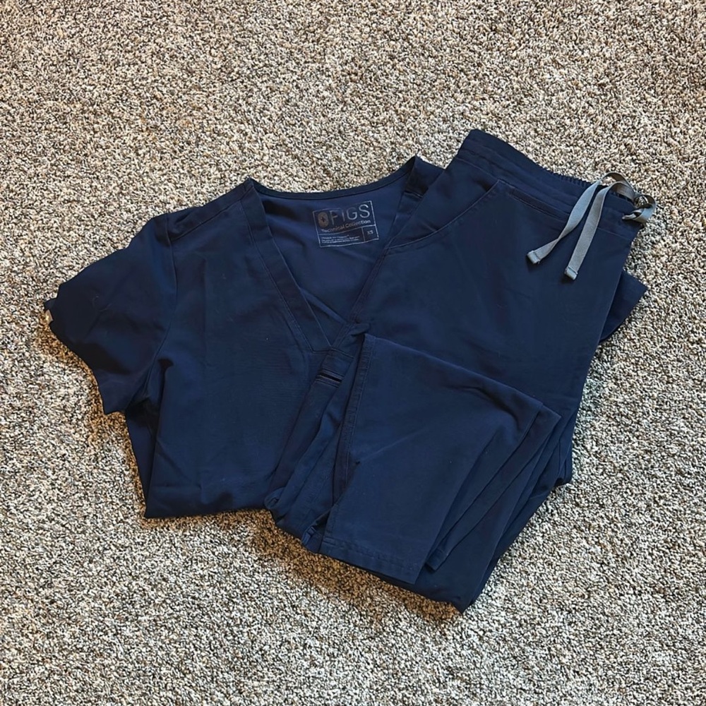 Figs Deep Blue Scrub Ensemble
